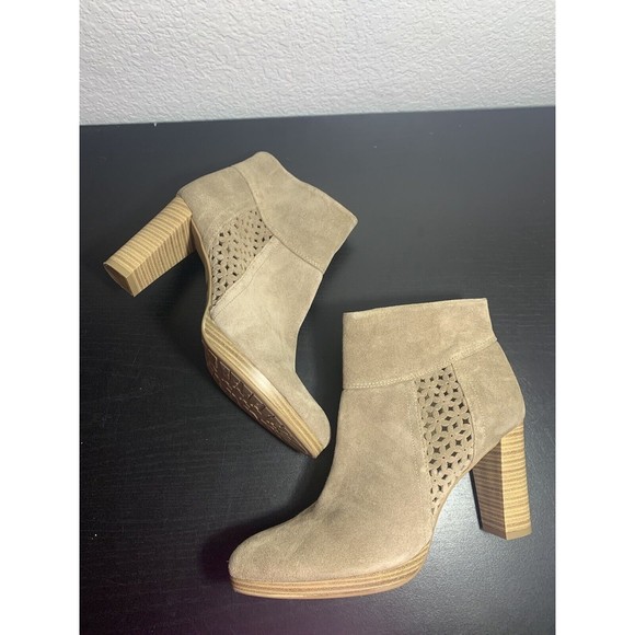Gianni Gregori Beige Tan Ankle Suede boots With 3 Inch Heel Size 7.5-8.5 Booties - Picture 7 of 15